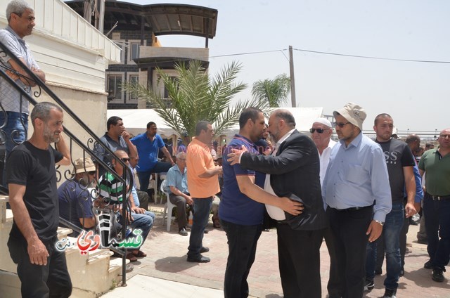 فيديو: كفرقاسم يتيمه اليوم ... الالاف في تشيع المرشد والمؤسس فضيلة العلامة الشيخ عبدالله نمر درويش الى مثواه الاخير